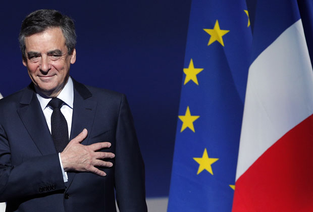 Ко финансира Фијонова одела